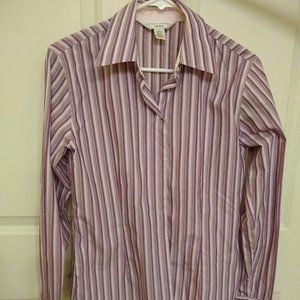 Casual Corner button down Non-Iron dress shirt - Small